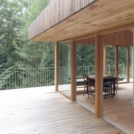 Baumhaus Buchengruen * Dobl-Zwaring